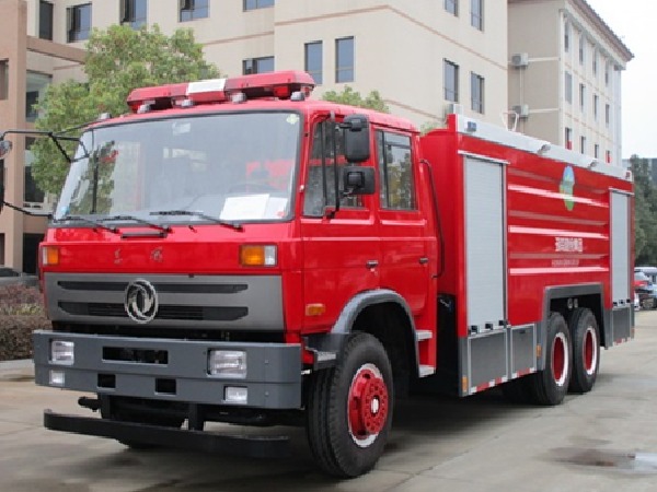 东风后双桥12吨泡沫消防车