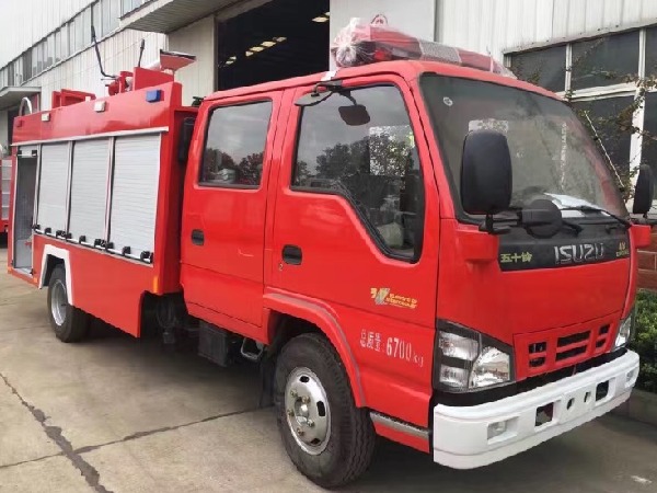 2.5吨五十铃水罐消防车