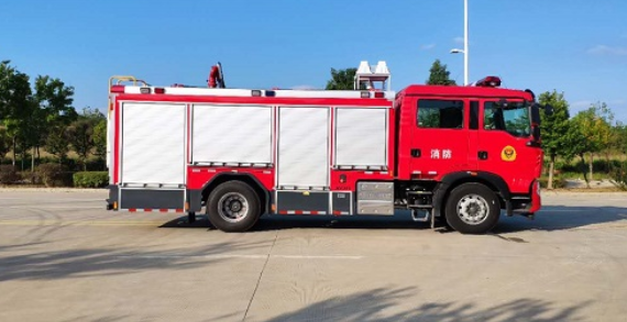 重汽T5G-A类泡沫消防车